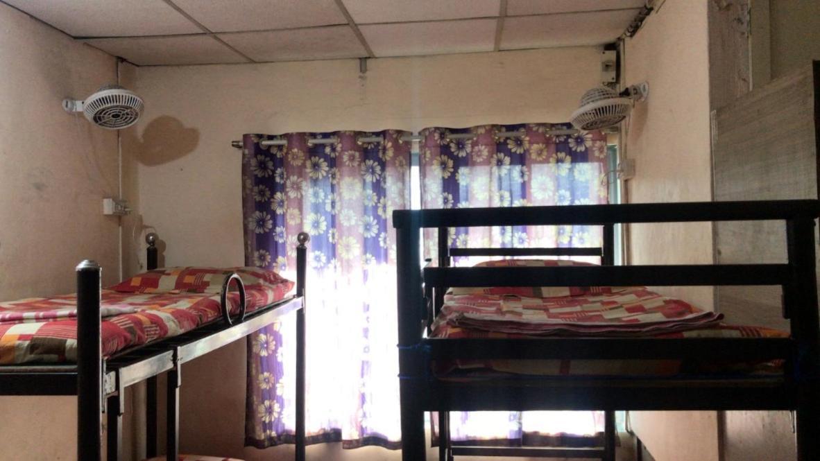 Care Dormitory Mumbai Bagian luar foto